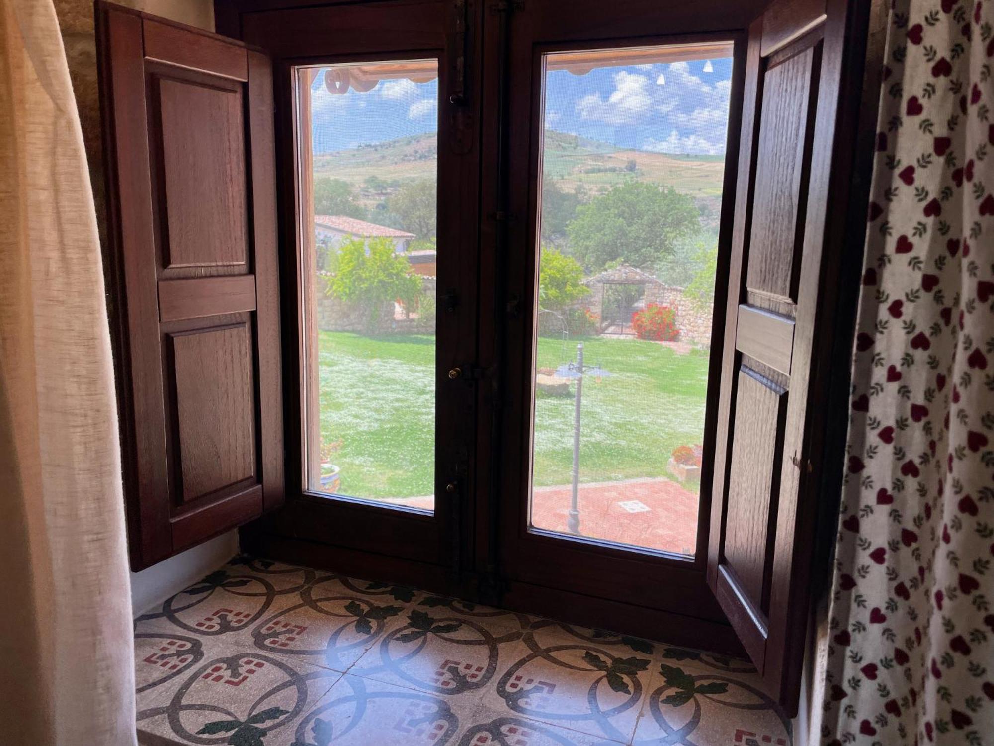 Villa Le Querce di Cota à Troina Extérieur photo